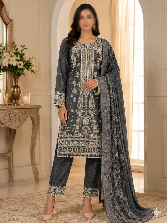 *LUXURY LAWN* *COLLECTION* ✨