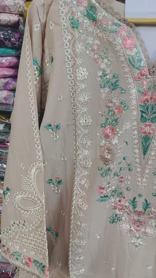 ✨ *LUXURY LAWN COLLECTION* ✨